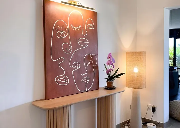 Pieds Dans L'eau شقة ليه ليكيه